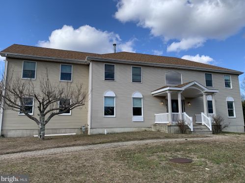 6 Kari Ct, Jackson Twp NJ 08527-1377 exterior