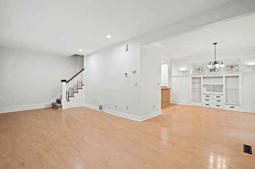 3563 Cramer St, Milwaukee, WI 53211-2506