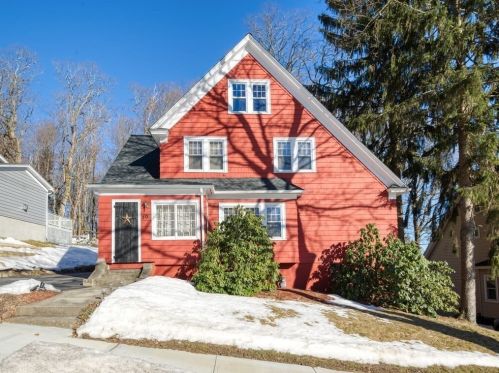 30 Havelock Rd, Worcester, MA 01602-2543