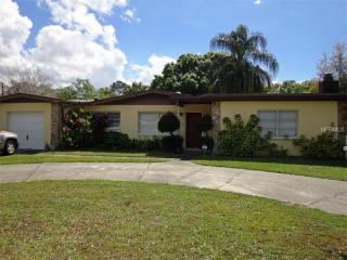 2920 Idlewild Ave, Tampa FL  33614-5406 exterior