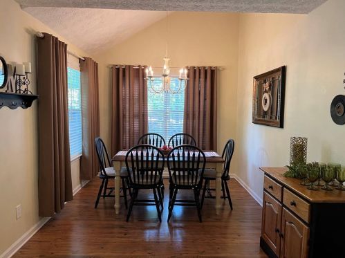 9402 Ponderosa Trl, Gainesville GA 30506-5914 exterior