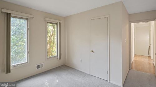 2014 Dundee Rd, Rockville MD exterior