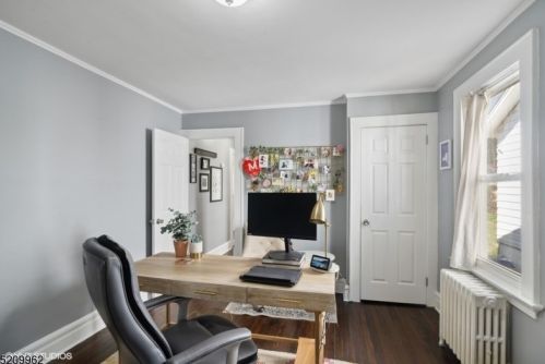 83 Jacoby St, Maplewood NJ 07040-3025 exterior