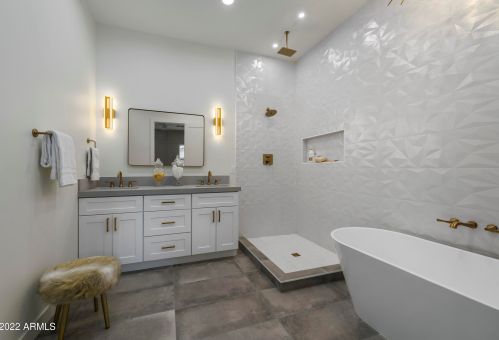 6841 12th Ave, Phoenix AZ  85013-1021 exterior