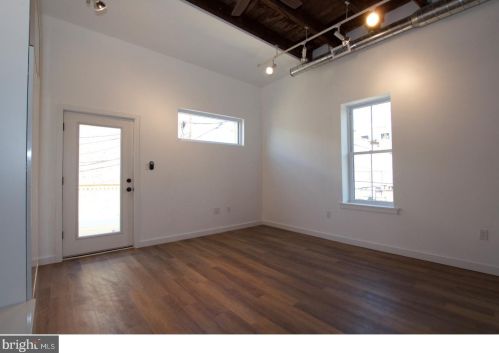 1515 Mckean St, Philadelphia PA  19145-3033 exterior