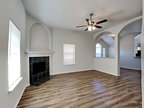 3029 Flask Dr, Dallas, TX 75241-5818