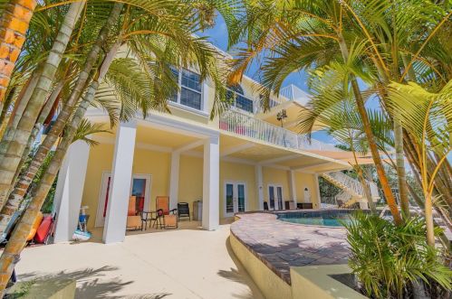 13435 Starfish Dr, Port Richey FL  34667-7606 exterior