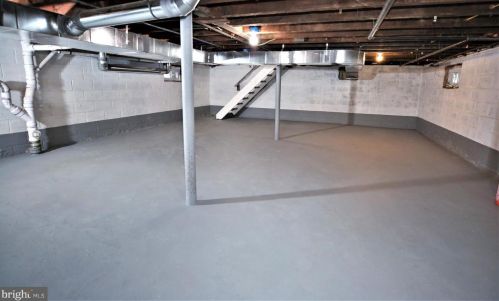 424 Pitman Ave, Trenton NJ  08610-3806 exterior