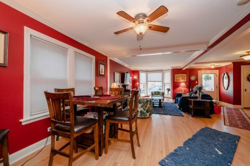 5630 Cullom Ave, Chicago IL 60634-1700 exterior