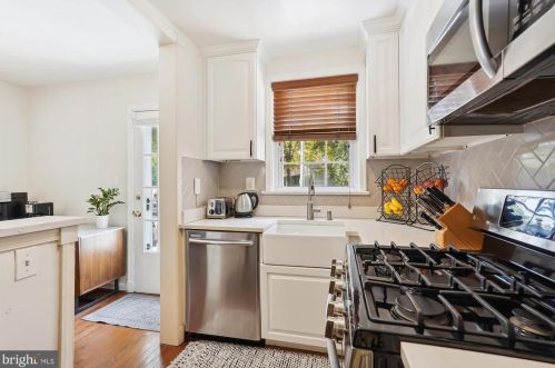 917 Columbus St, Alexandria VA 22314-1611 exterior