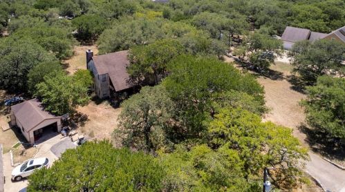 7917 Frst Vw Dr, Austin TX 78746-4521 exterior