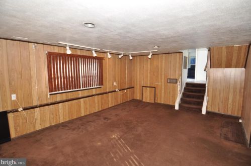 1169 Lower Fry Rd, Trenton NJ 08618-1828 exterior