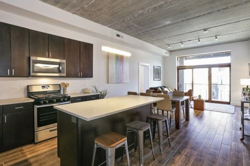 2944 Halsted St, Chicago, IL 60657-5150