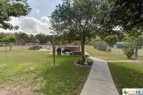 32070 Jay Bird Ln, Spring Branch TX exterior