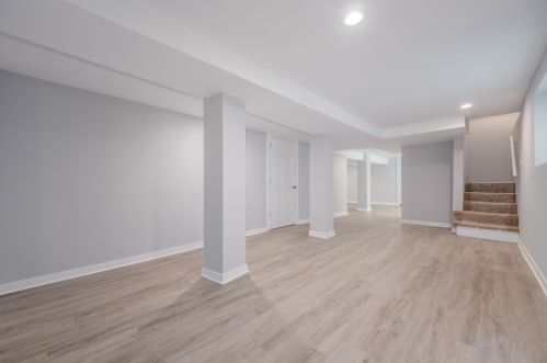 10133 Perry Ave, Chicago IL 60628-3428 exterior