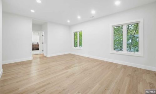 22 Lois Ave, Demarest NJ  07627-2220 exterior