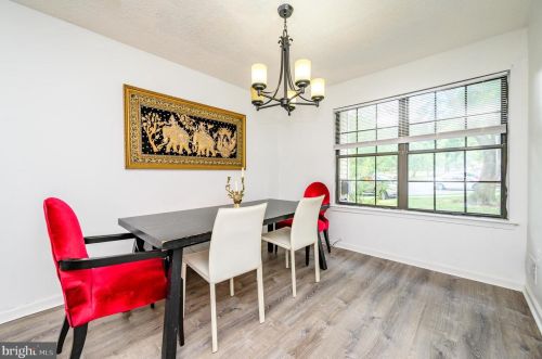 2 Drewes Ct, Trenton NJ 08648-2627 exterior