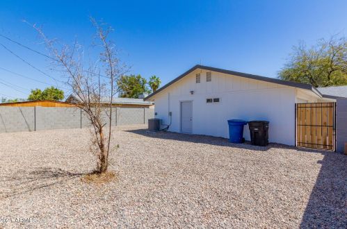 700 Oakland St, Chandler AZ  85225-4794 exterior