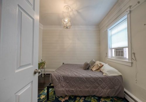 5133 Holmes St, Pittsburgh PA  15201-2433 exterior