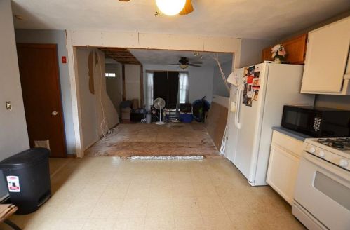 151 7th Ave, Woonsocket RI  02895-4020 exterior