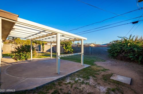 1427 El Camino Dr, Phoenix AZ 85051-4626 exterior