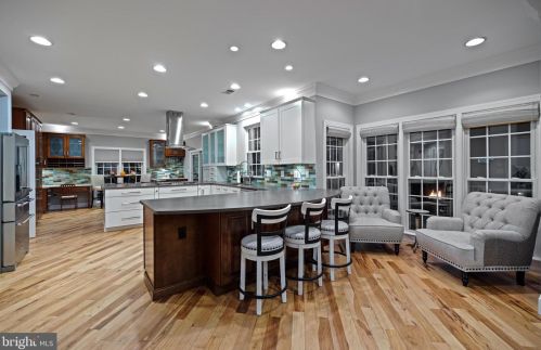 951 Rhonda Pl, Leesburg VA  20175-5632 exterior