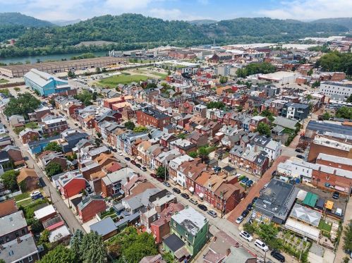 186 45 St, Pittsburgh PA 15201-3056 exterior