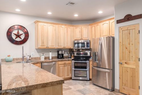 37405 16 St, Phoenix AZ 85086-6479 exterior