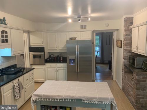 9107 Chickawane Ct, Alexandria VA  22309-2909 exterior