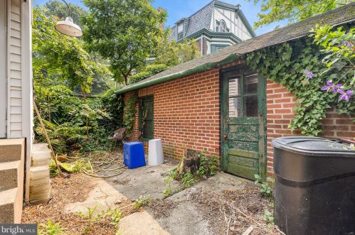 444 Harvey St, Philadelphia PA 19144-3818 exterior