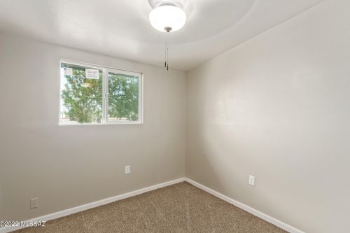 1931 Lester St, Tucson AZ 85745-1947 exterior