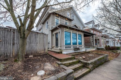 388 Hanover St, Pottstown PA 19464-5327 exterior