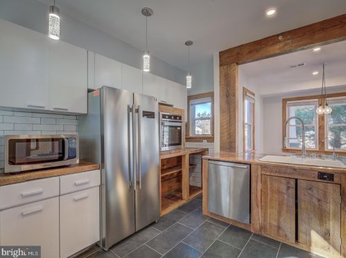 1805 Kearny St, Washington DC  20018-2435 exterior