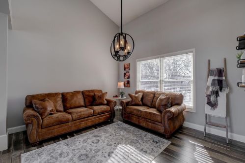 1104 Autumn Dr, Saint Paul MN 55125-8616 exterior