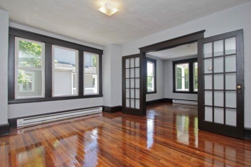 229 College St, Springfield MA 01109-4404 exterior