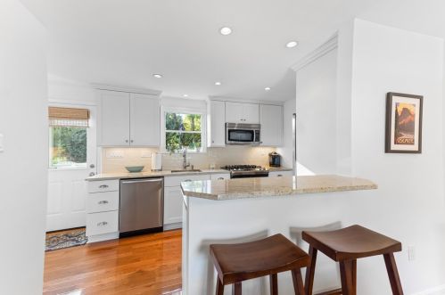 932 Meadowcroft Ave, Pittsburgh PA 15216-1119 exterior