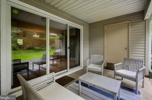 15 Pagoda Ct, Trenton NJ 08648-4830 exterior