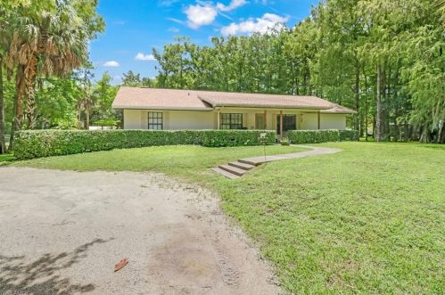 1642 23rd St, Naples, FL 34117-4324