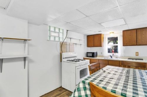 1020 Universal Rd, Pittsburgh PA 15235-3859 exterior