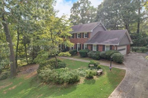 3908 Brenton Way, Atlanta GA 30319-1840 exterior