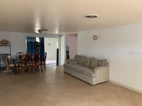632 Aqui Esta Dr, Punta Gorda, FL 33950-7002