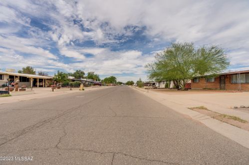 1116 Edgewater Dr, Tucson AZ 85704-2414 exterior