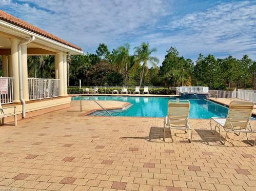 103 Burnt Pne Dr, Naples FL exterior