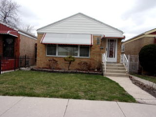 4549 Lamon Ave, Chicago, IL 60638-1957