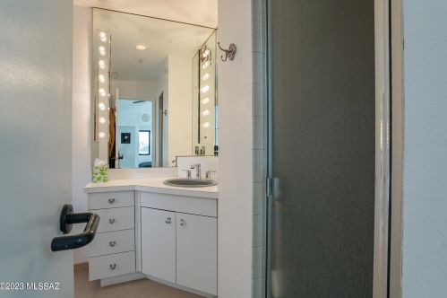 5221 1st Ave, Tucson AZ  85718-4701 exterior