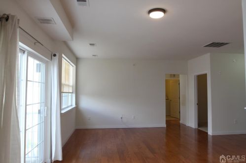 143 Tower Blvd, Piscataway NJ 08854-6674 exterior