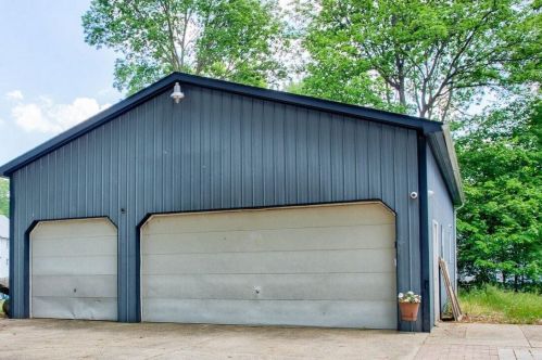 527 Academy St, Allegan MI 49010-1455 exterior