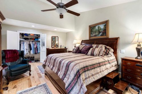 3901 Ashford Lk Ct, Atlanta GA 30319-5103 exterior