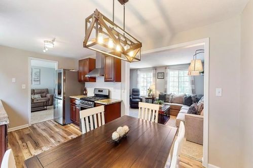 2238 Chapparal Dr, Pittsburgh PA  15239-2355 exterior