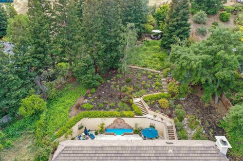 1170 Ridgemont Pl, Concord CA 94521-4831 exterior